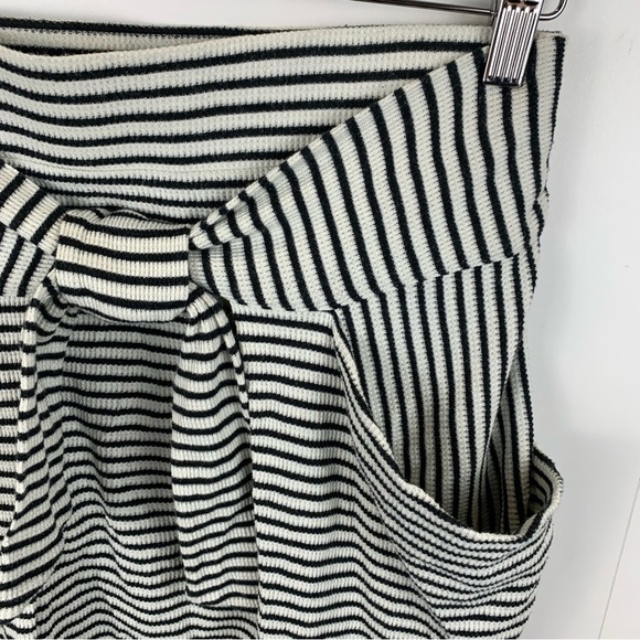Free People sz S All Tied Up Layered Skirt Cream Black Striped Stretch Knit - Picture 3 of 8